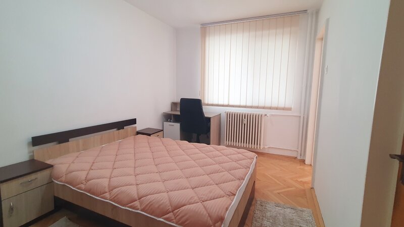 Titan, zona Policlinica, Burdujeni, apartament 2 camere parc & metrou.