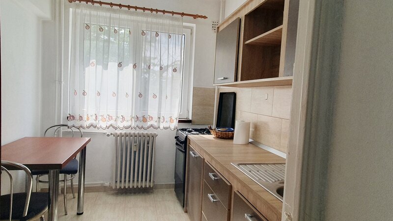 Titan, zona Policlinica, Burdujeni, apartament 2 camere parc & metrou.