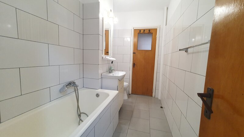 Titan, zona Policlinica, Burdujeni, apartament 2 camere parc & metrou.