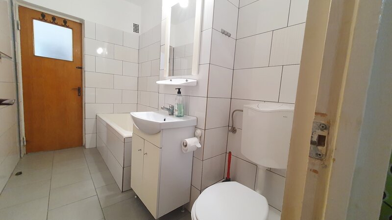 Titan, zona Policlinica, Burdujeni, apartament 2 camere parc & metrou.